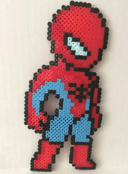 Spiderman perleplade – Klassisk Spider-Man i hel figur